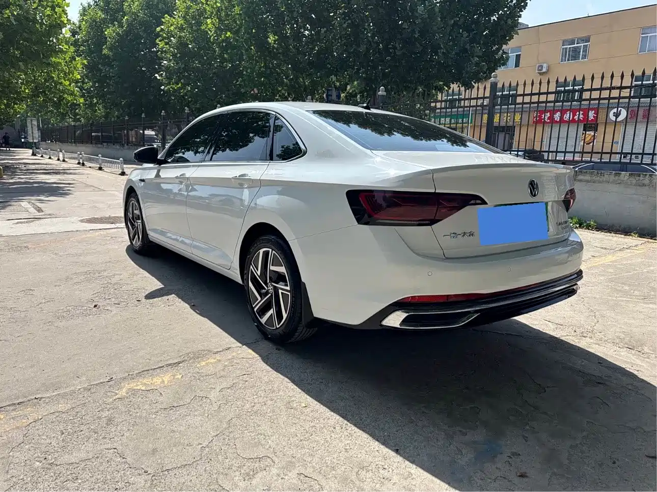 Volkswagen Sagitar 2023 300TSI DSG Surpassing Edition фото 6