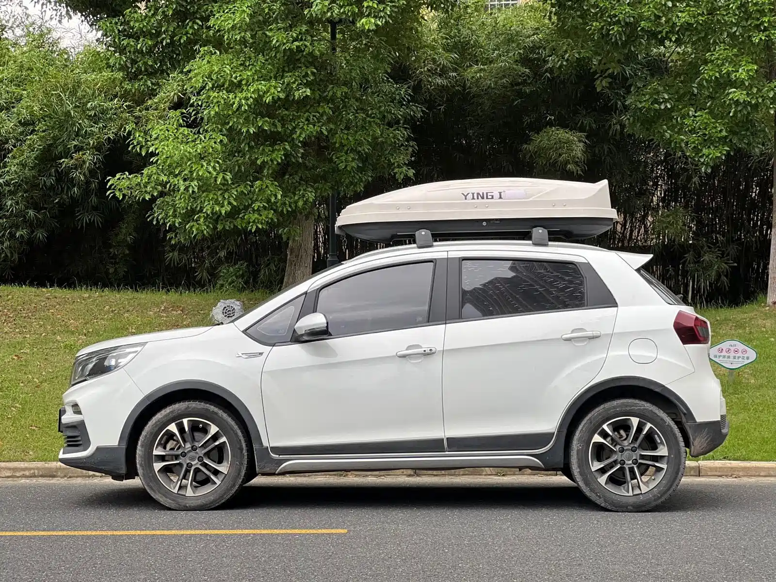 Фото 3 - Geely Vision X3