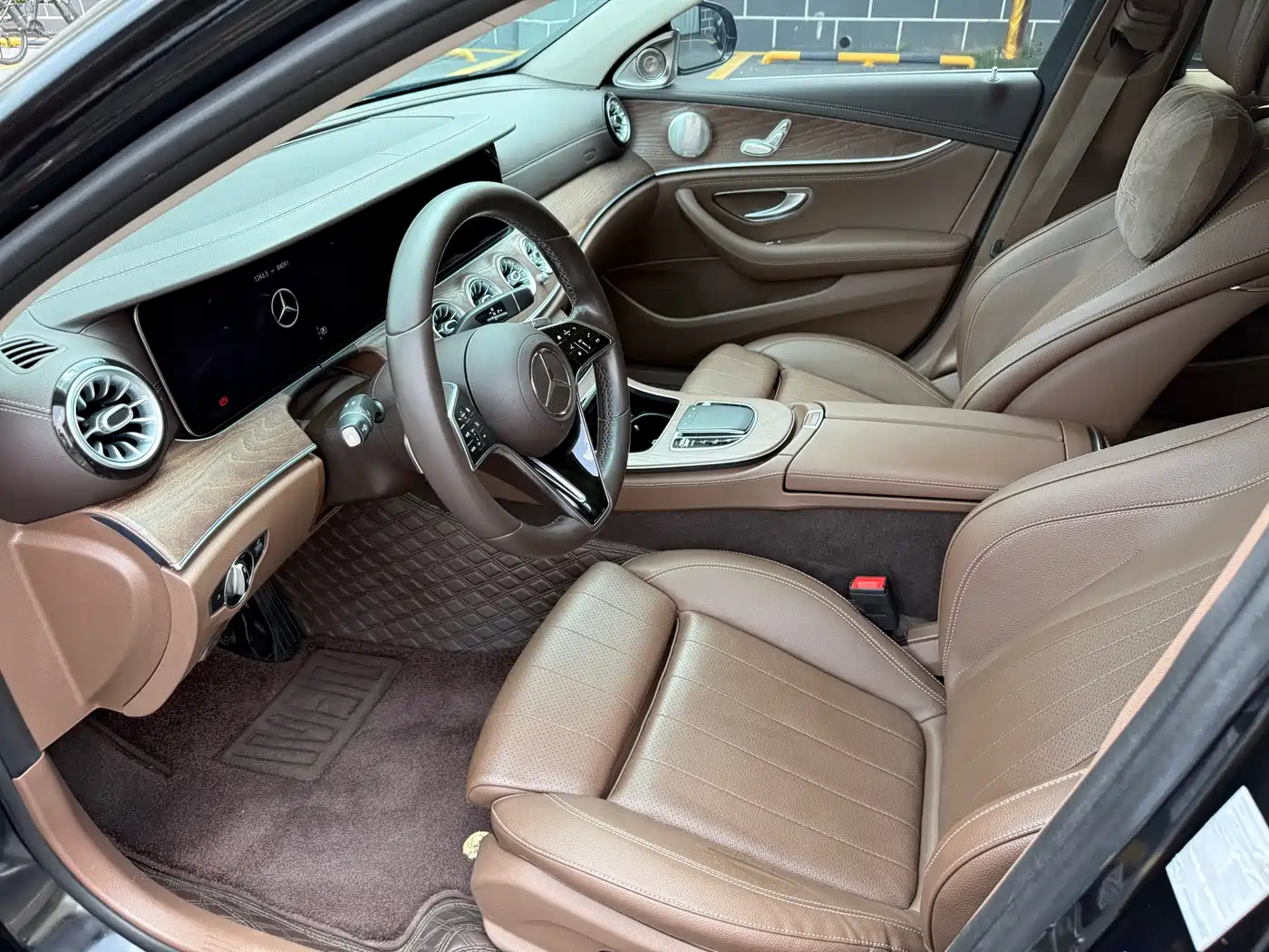 Mercedes-Benz E-Class 2022 E 260 L фото 7
