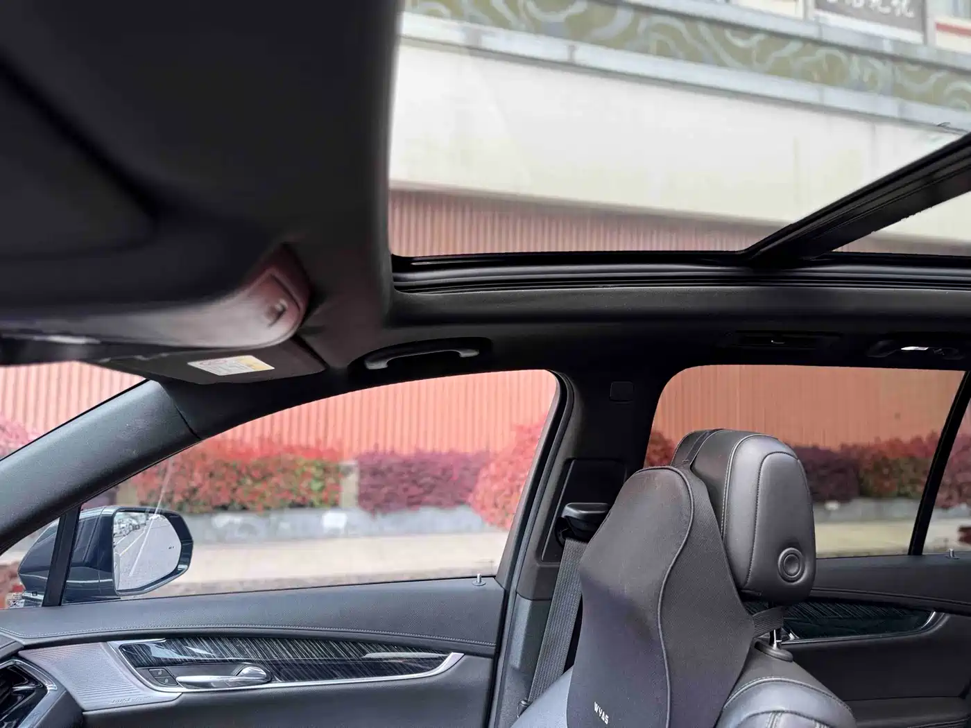 Cadillac XT6 2022 2.0T 6-Seater 4WD Platinum Edition фото 22