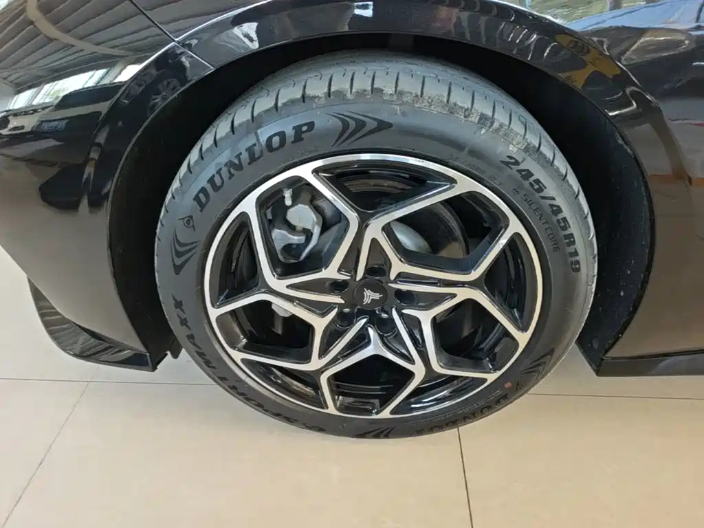 Nezha Auto Nezha GT 2024 2023 Model 560 Lite