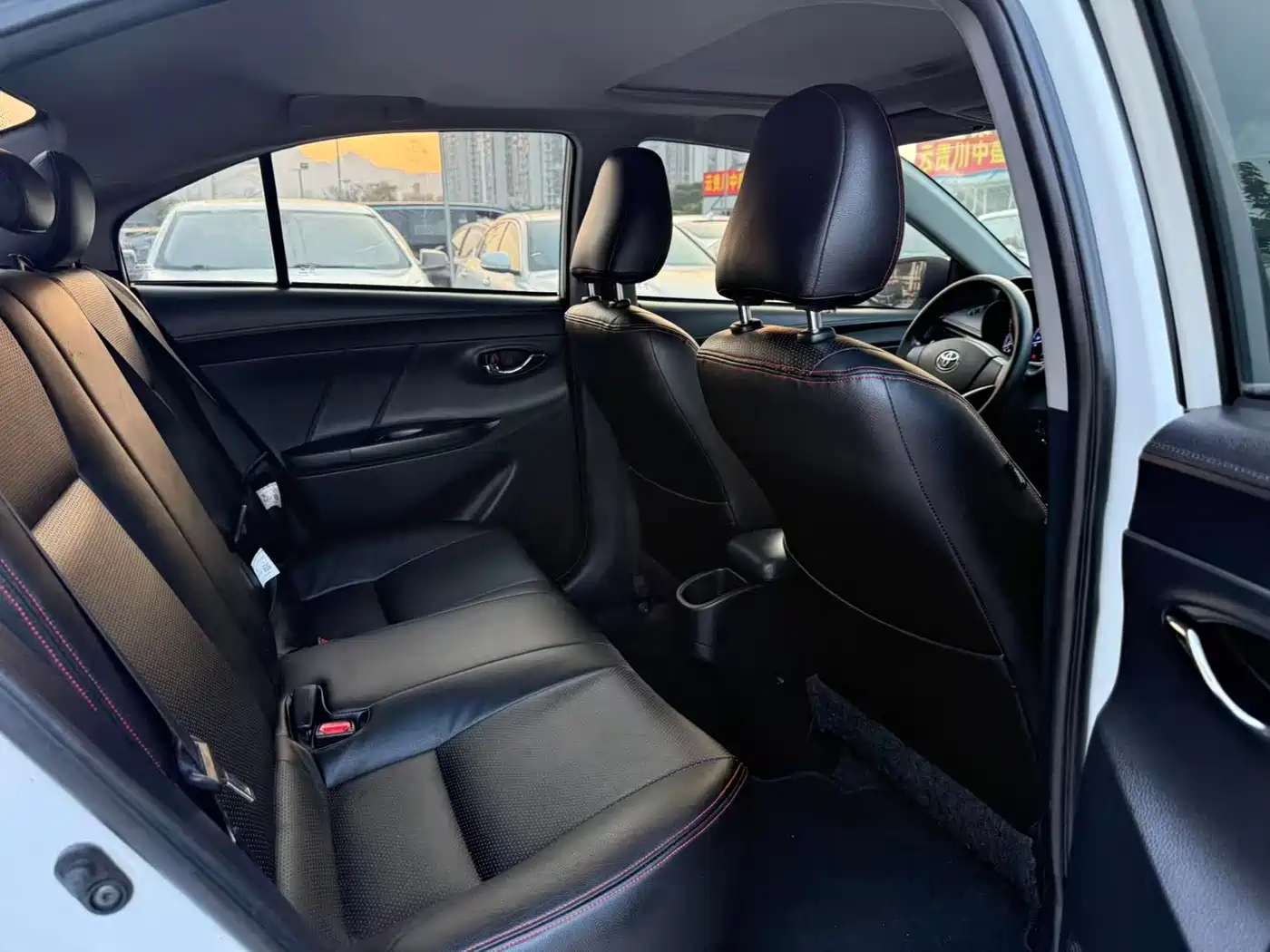 Фото 7 - Toyota YARiS L Zhi Xiang
