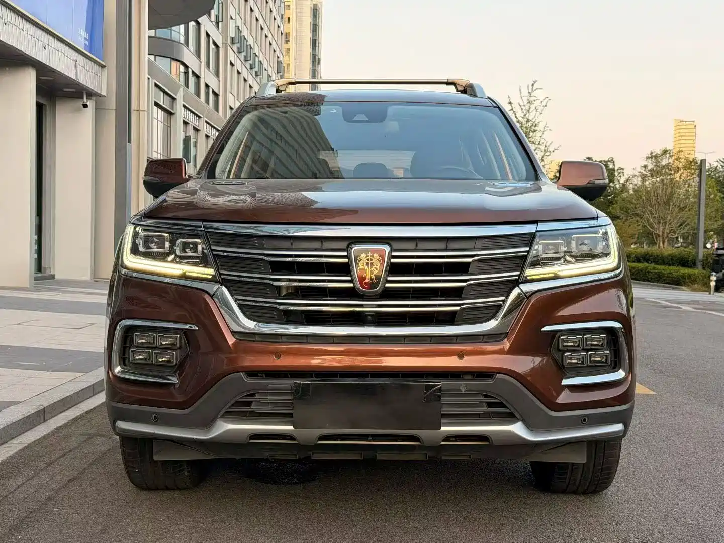 Фото 2 - Roewe RX8
