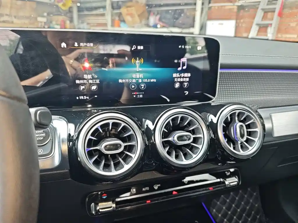 Mercedes-Benz GLB 2020 2020 Facelift GLB 200 Style