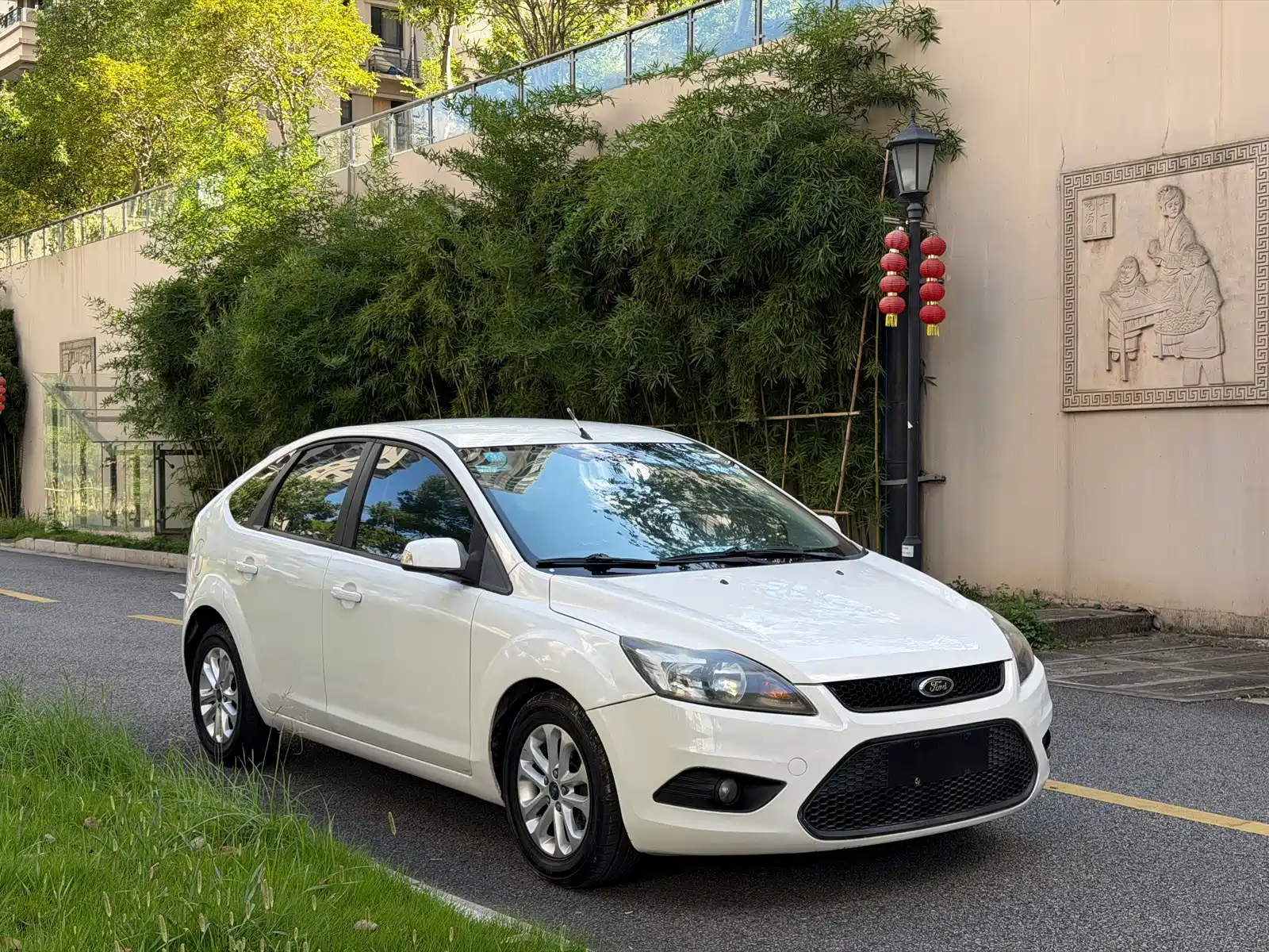 Фото 2 - Ford Focus