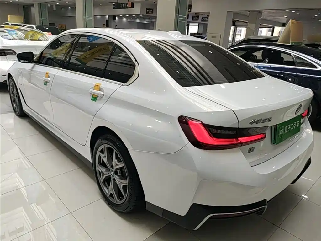 BMW i3 2022 eDrive 35 L фото 5