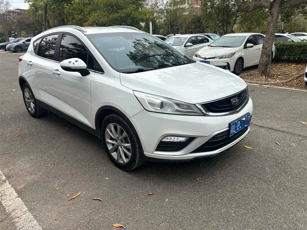 Фото 3 - Geely Emgrand GS