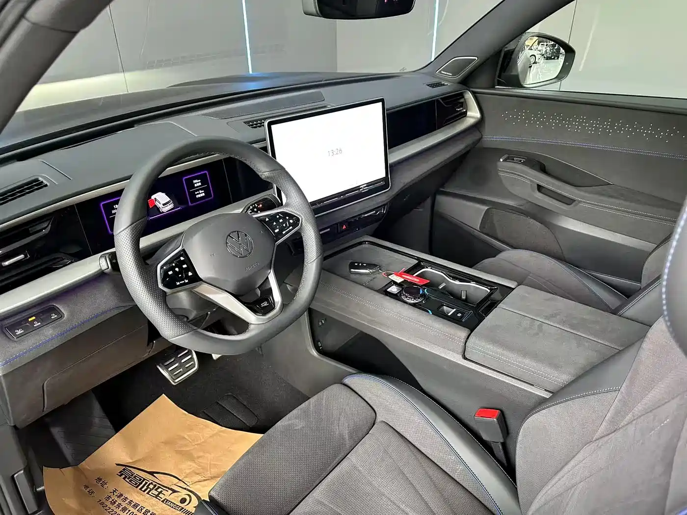 Volkswagen Teramont 2025 Teramont Pro 450TSI 4WD Summit Edition фото 11