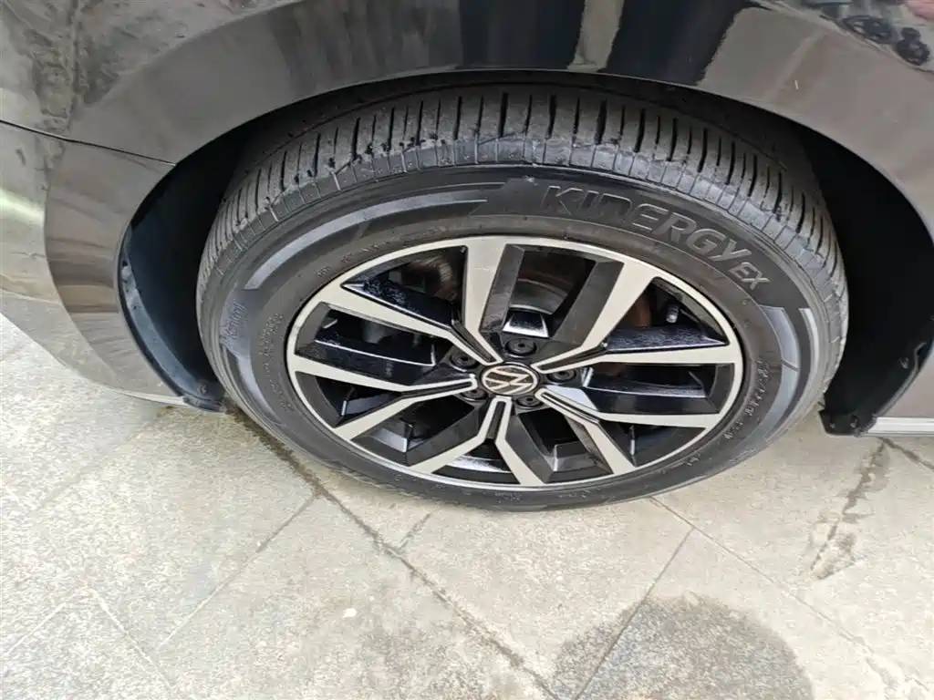 Volkswagen Magotan 2020 330TSI DSG Leading фото 23