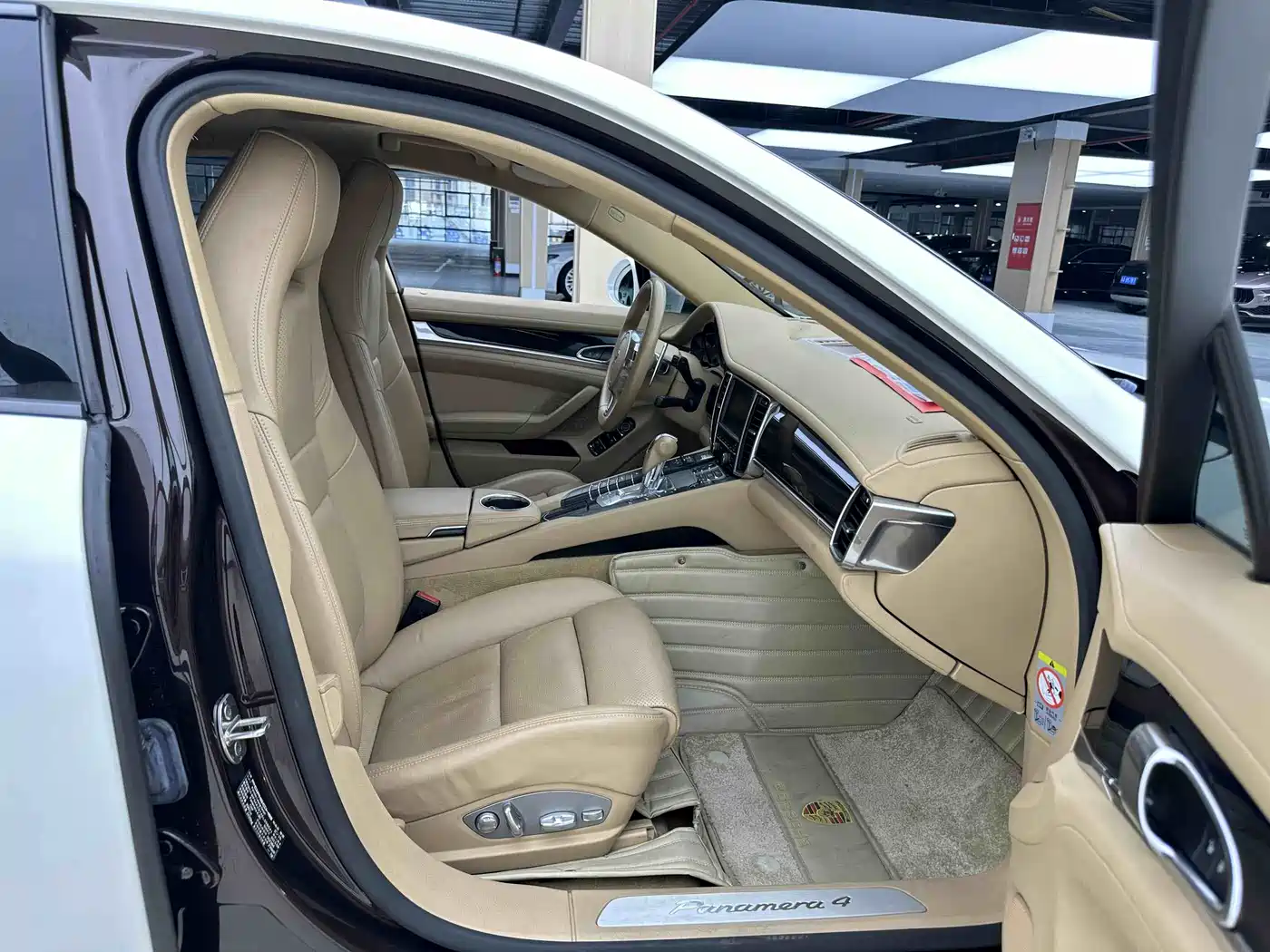 Porsche Panamera 2014 Panamera 3.0T фото 3