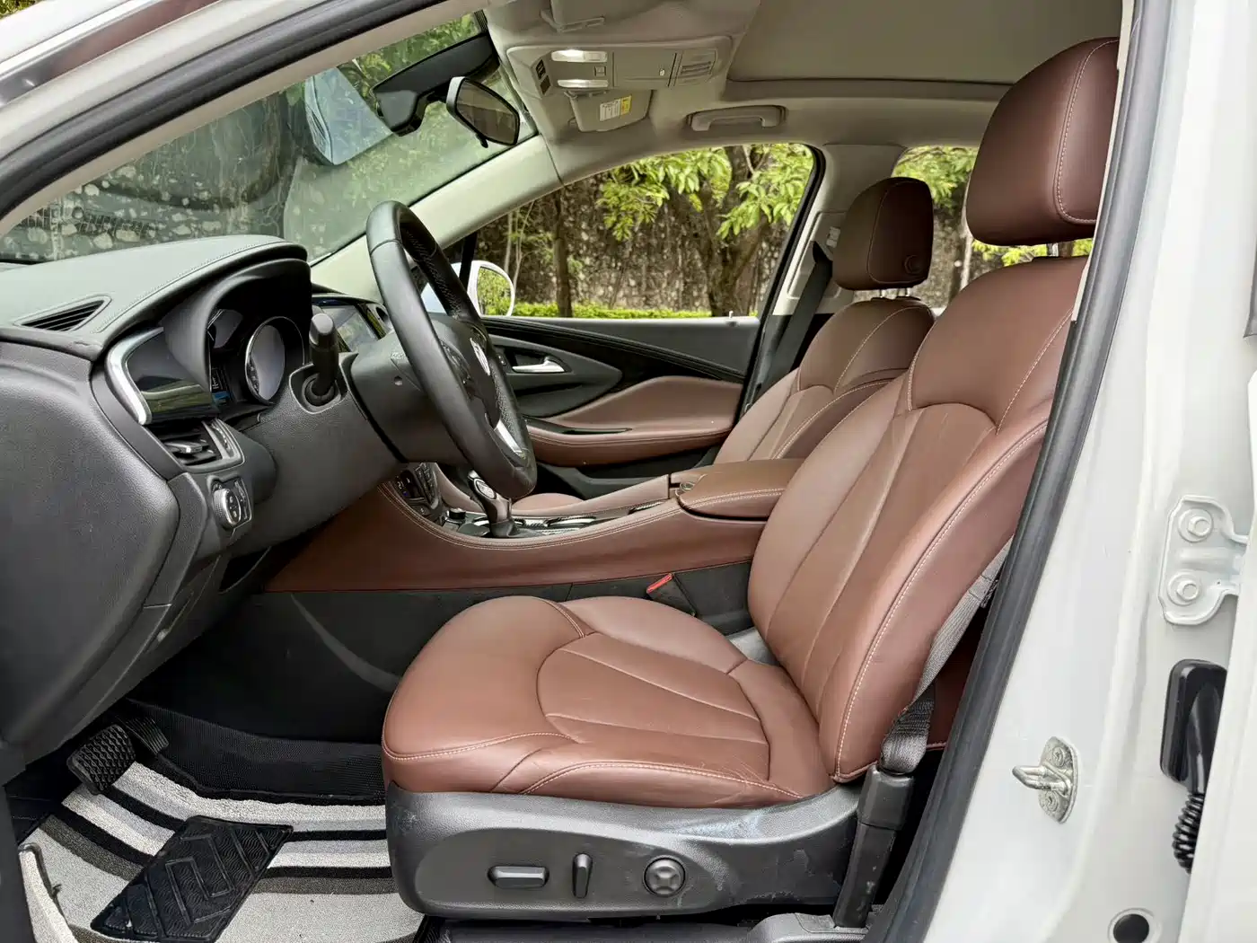 Buick Envision Plus 2018 20T 2WD Luxury фото 6