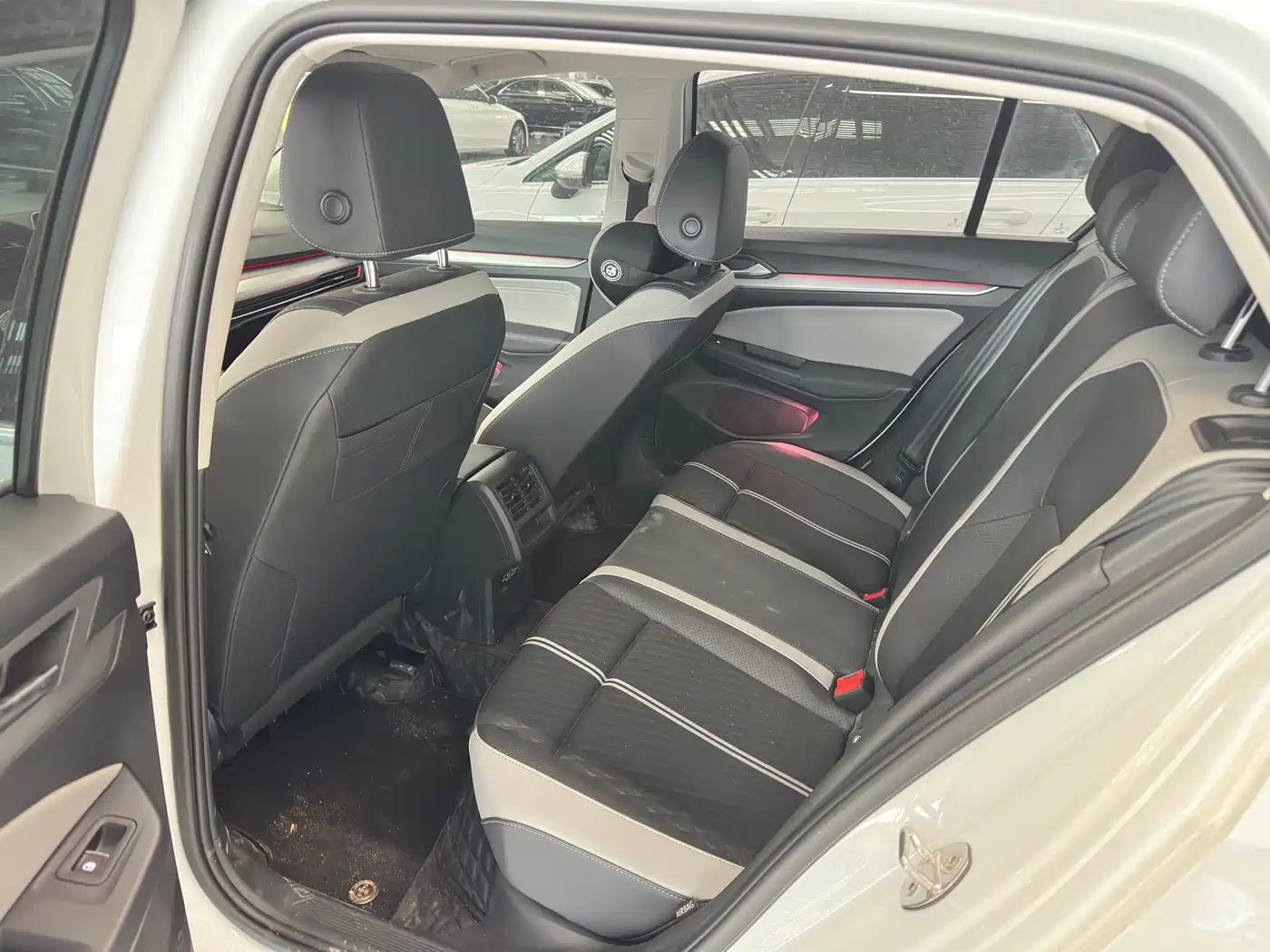 Volkswagen Golf 2025 2025 Facelift 300TSI Pro