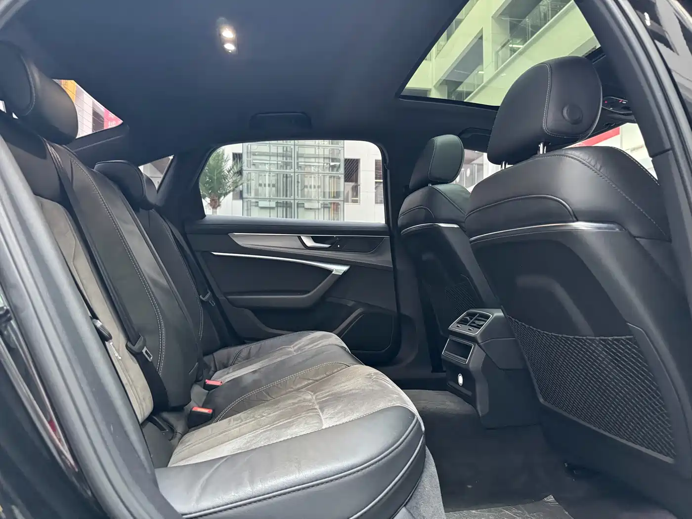 Audi A6L 2021 40 TFSI Luxury Sport фото 17