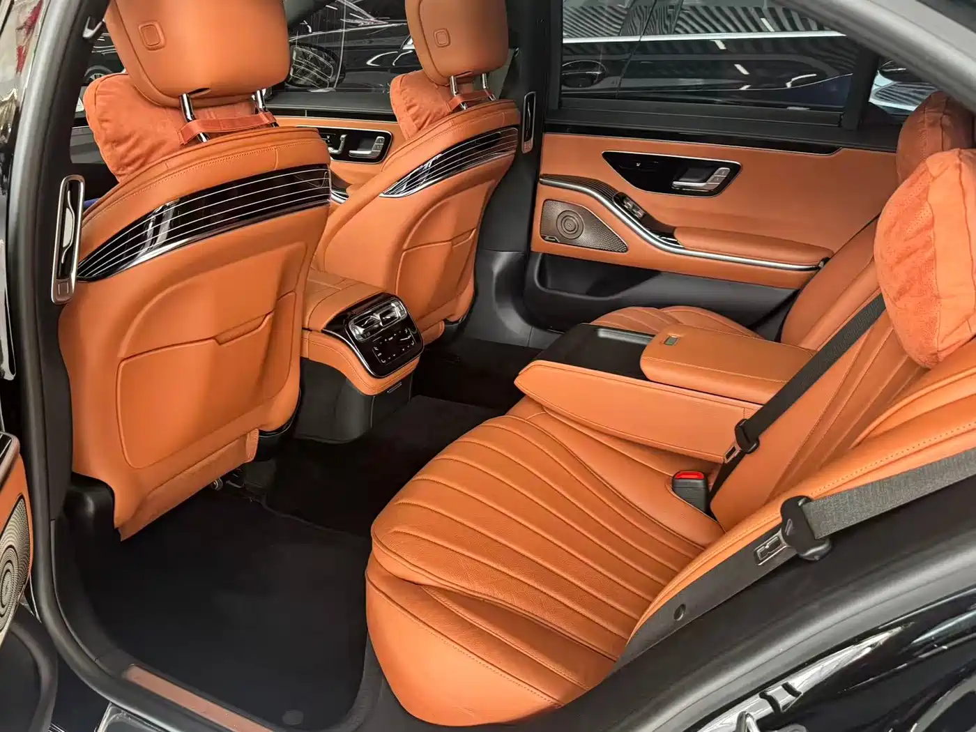 Mercedes-Benz S-Class 2024 S 400 L Business Edition фото 4