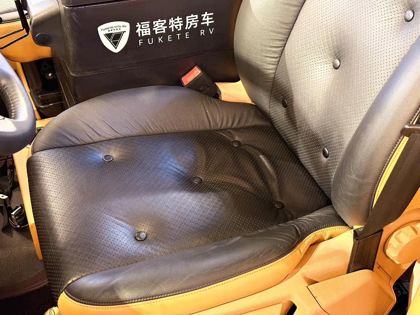 Ford Transit 2020 2.0T Gasoline Multi-purpose Commercial Vehicle Medium Wheelbase Low Roof Dual Swing Doors China V фото 10