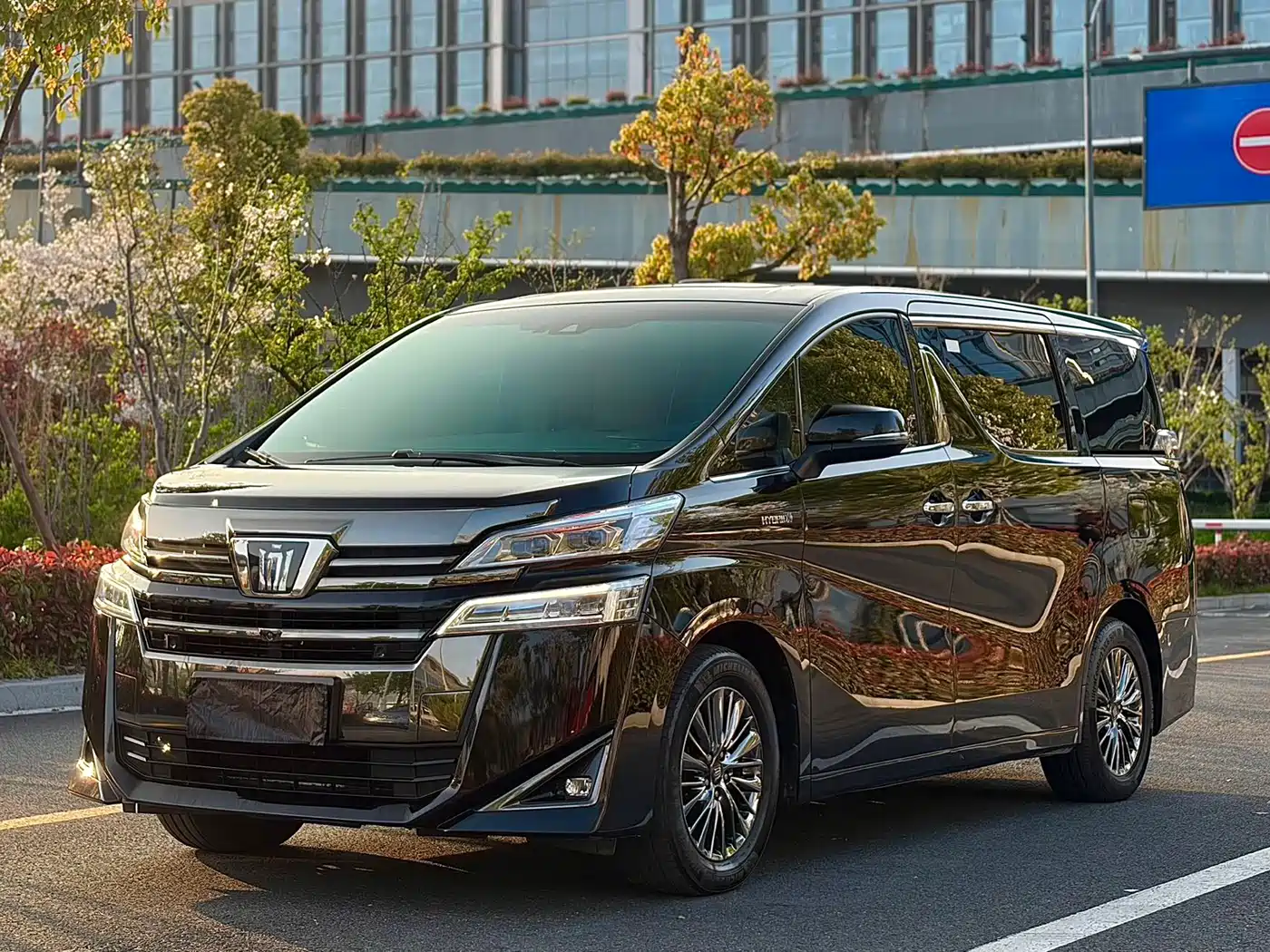Toyota Vellfire 2021 Crown Hybrid 2.5L HV Supreme Edition