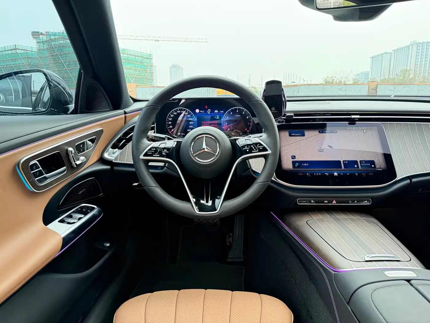 Mercedes-Benz E-Class 2024 E 300 L Fashion фото 8