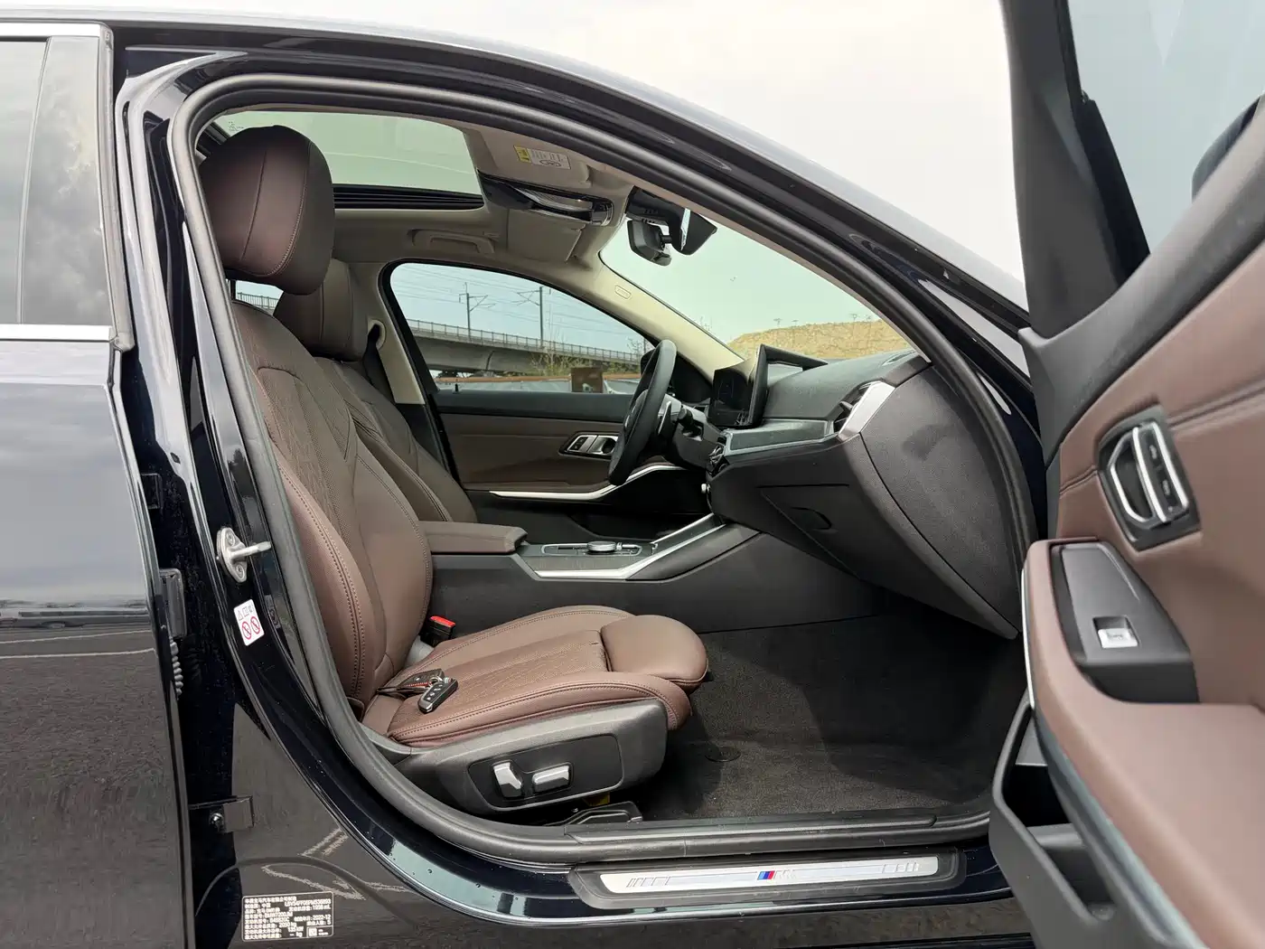 BMW 3 Series 2023 325i M Sport Package фото 15