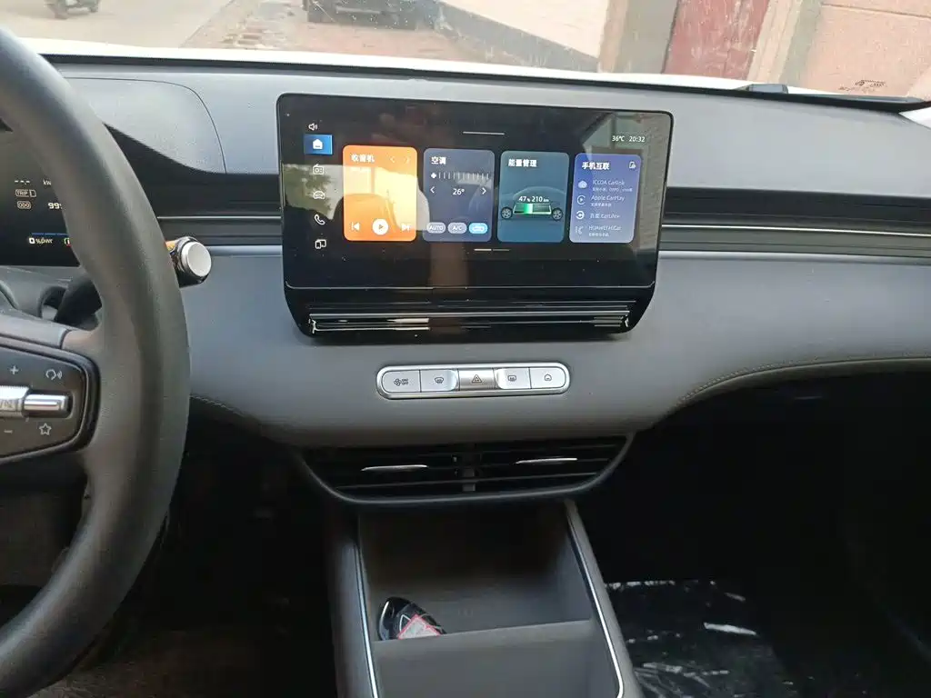 Roewe D6 2026 2025 Model 450km Premium Edition