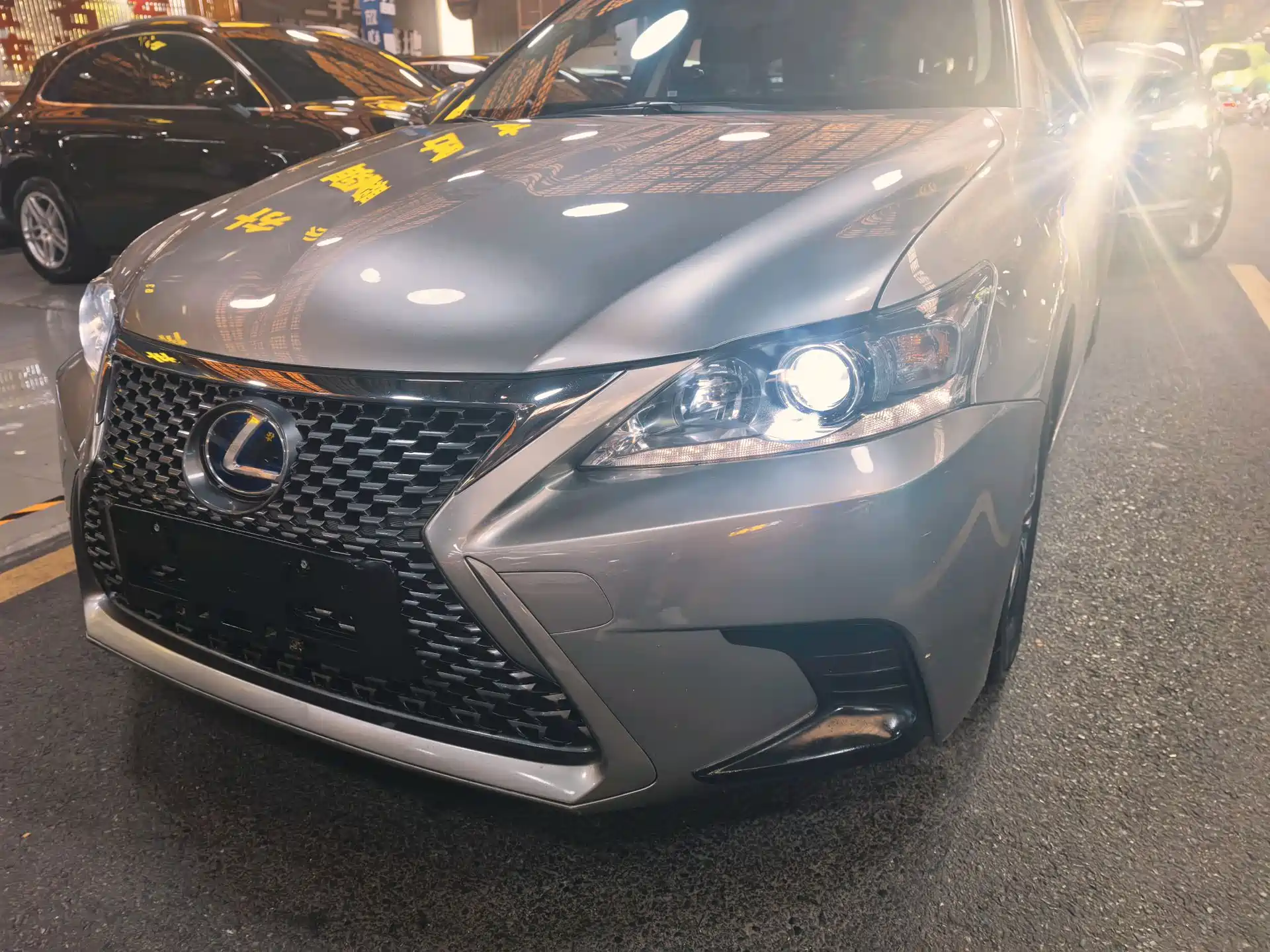 Фото 12 - Lexus CT