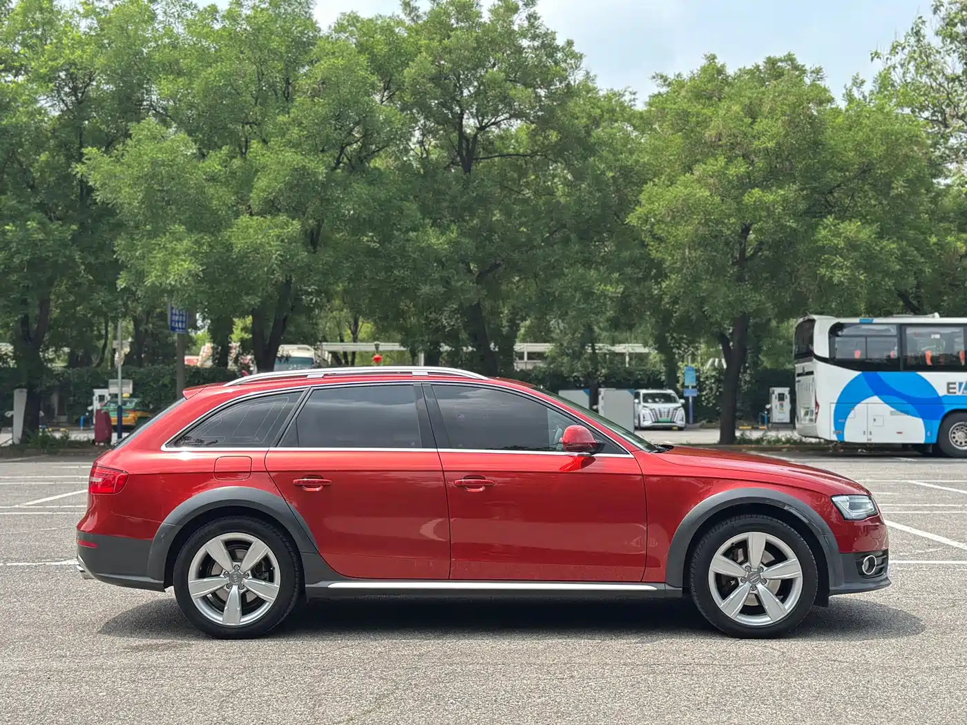 Audi A4 (Import) 2014 40 TFSI allroad quattro plus фото 8