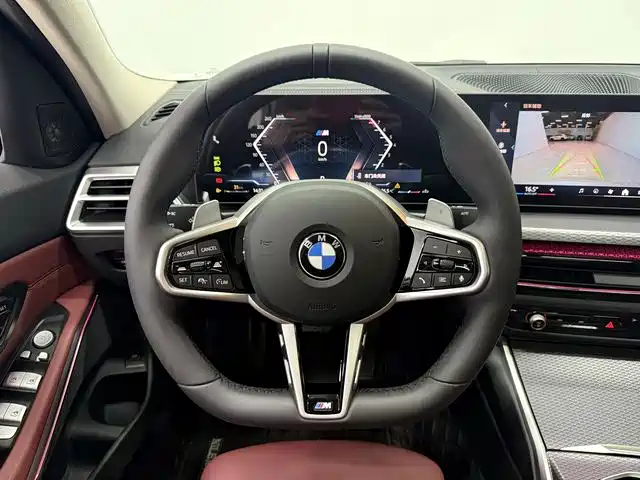 BMW 3 Series 2025 330Li M Sport Night Edition фото 18