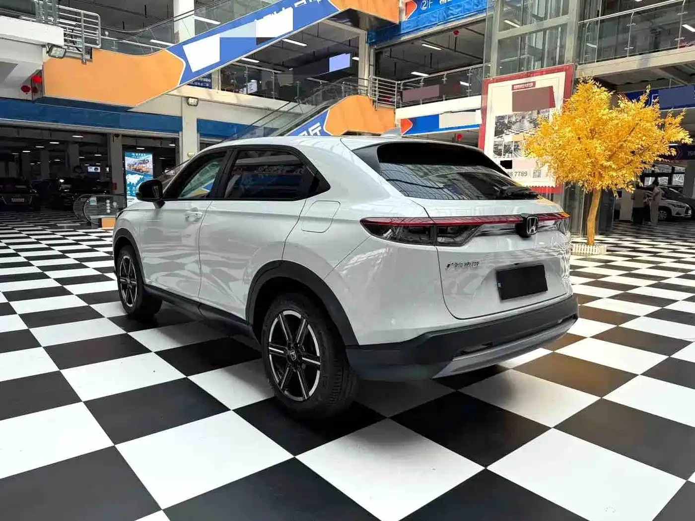 Photo 18 - Honda Vezel