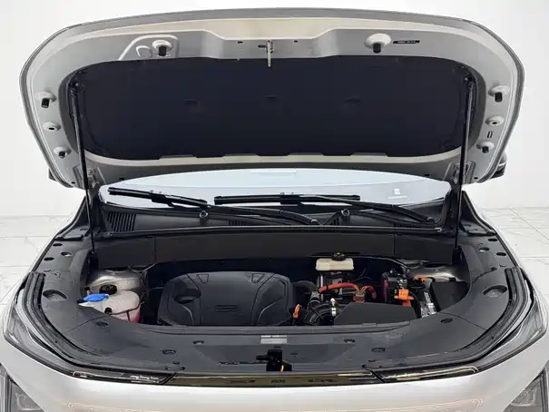 Geely Galaxy Galaxy L7 2025 EM-i 115km Explorer+ Edition фото 13