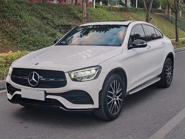 Mercedes-Benz GLC Coupe 2020 GLC 300 4MATIC Coupe SUV