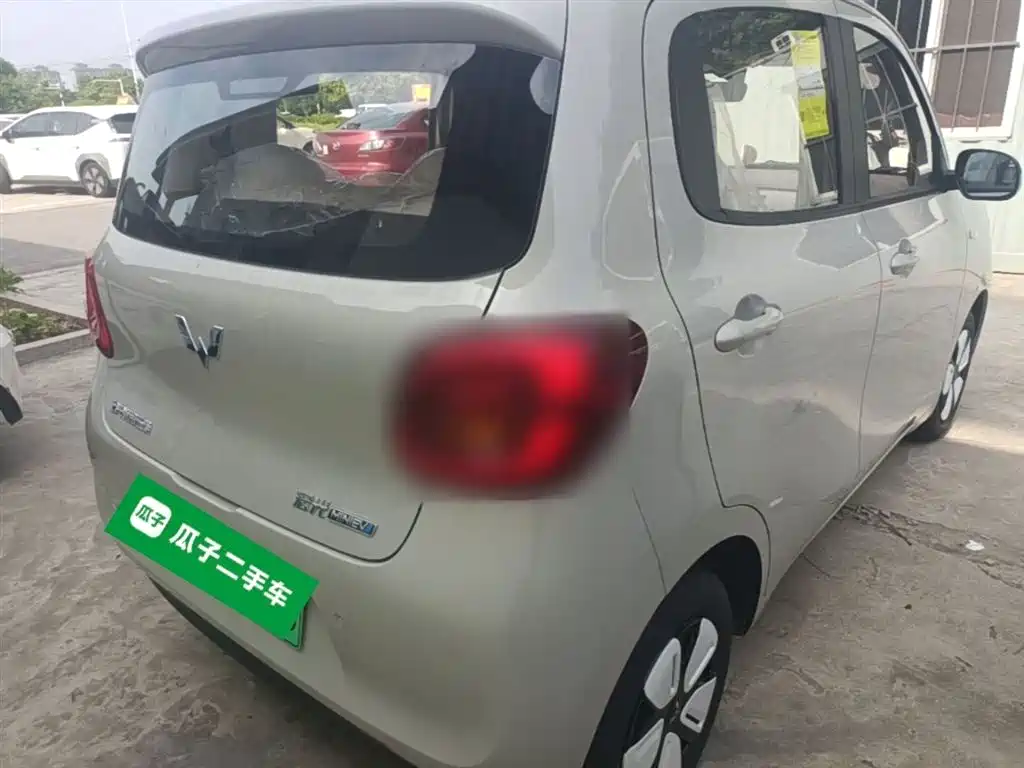 Wuling Motors Hongguang MINIEV 2026 2025 4-Door Advanced