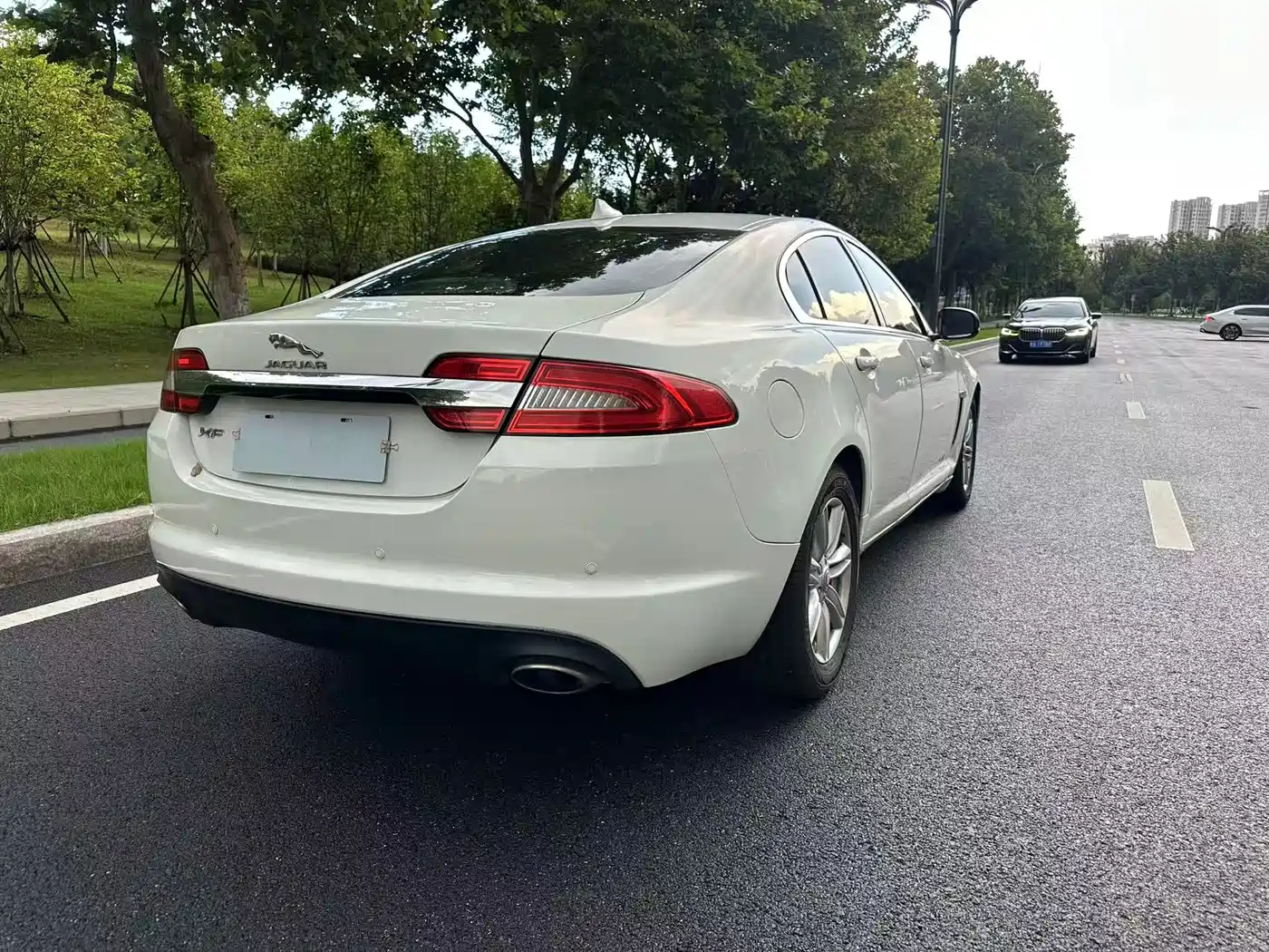 Jaguar XF 2014 2014 XF 2.0T Elegance Edition