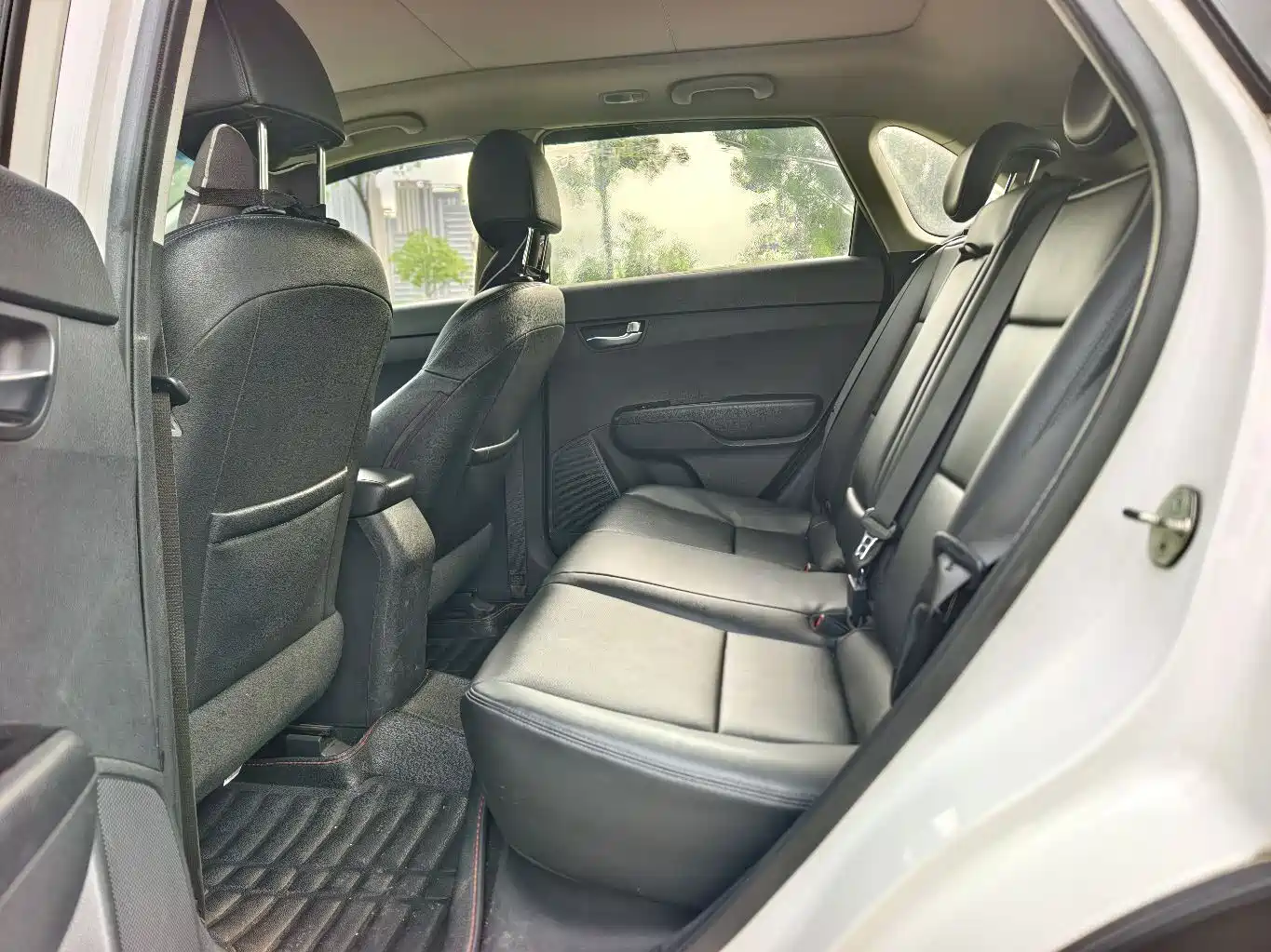 Kia KX3 Smart Run 2015 1.6L Automatic 2WD DLX фото 8