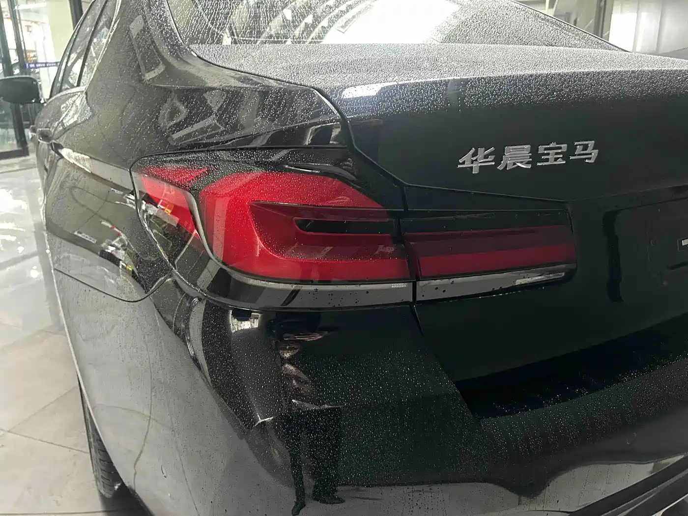 BMW 5 Series 2023 530Li Leading M Sport Package фото 6