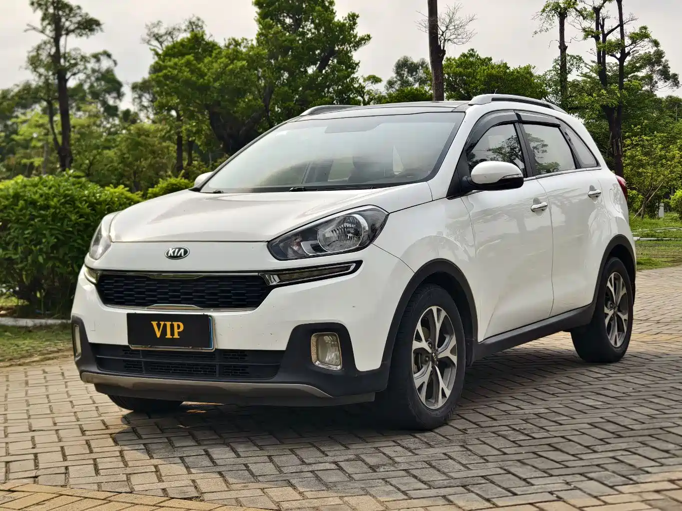 Kia KX3 Smart Run 2015 1.6L Automatic 2WD DLX