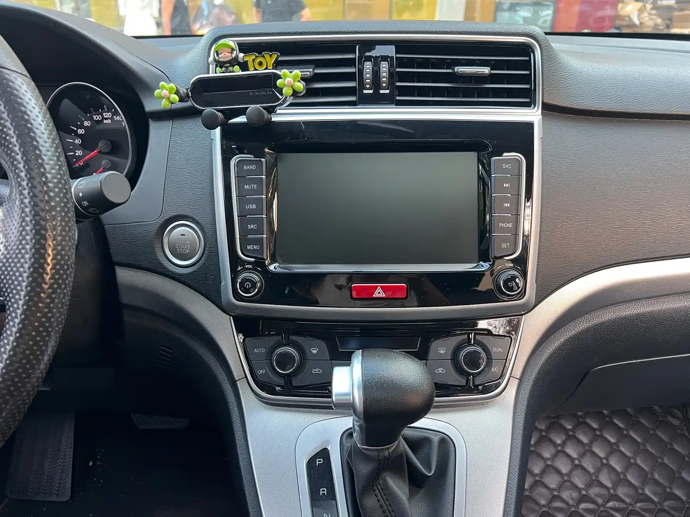 Photo 8 - Haval M6