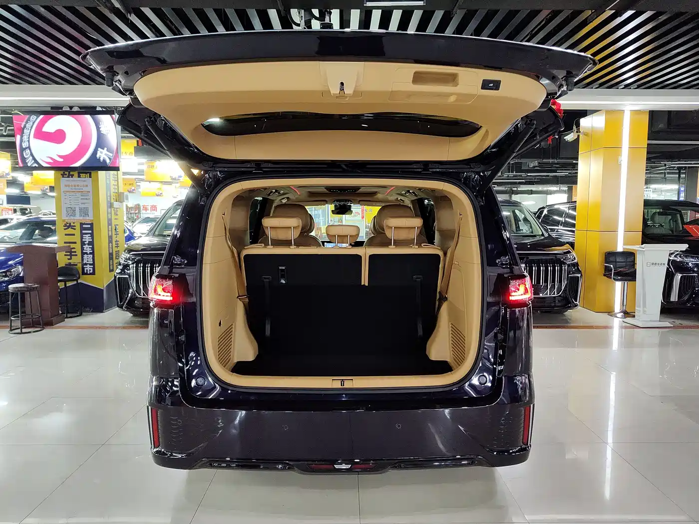 Voyah Auto Voyah Dreamer 2024 PHEV Extended Range Flagship Edition фото 6