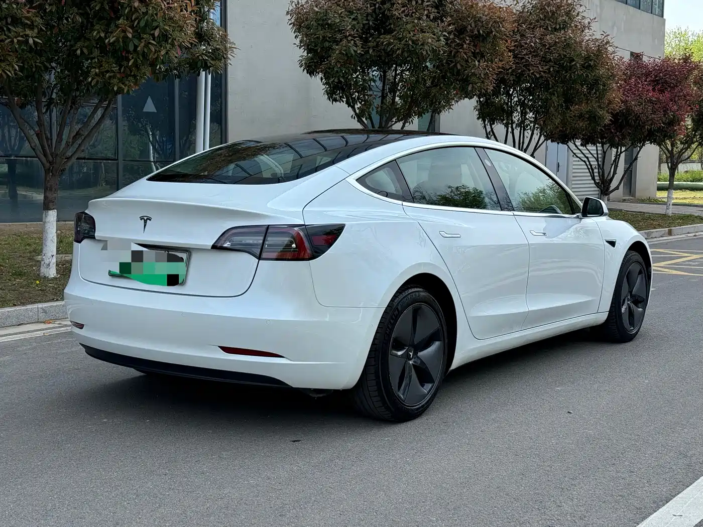 TESLA MODEL 3 (IMPORTED)