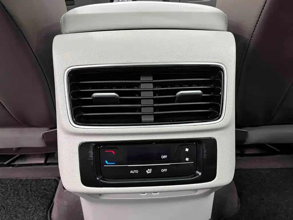 Volkswagen Talagon 2023 380TSI 4WD R-Line Touring Edition фото 12