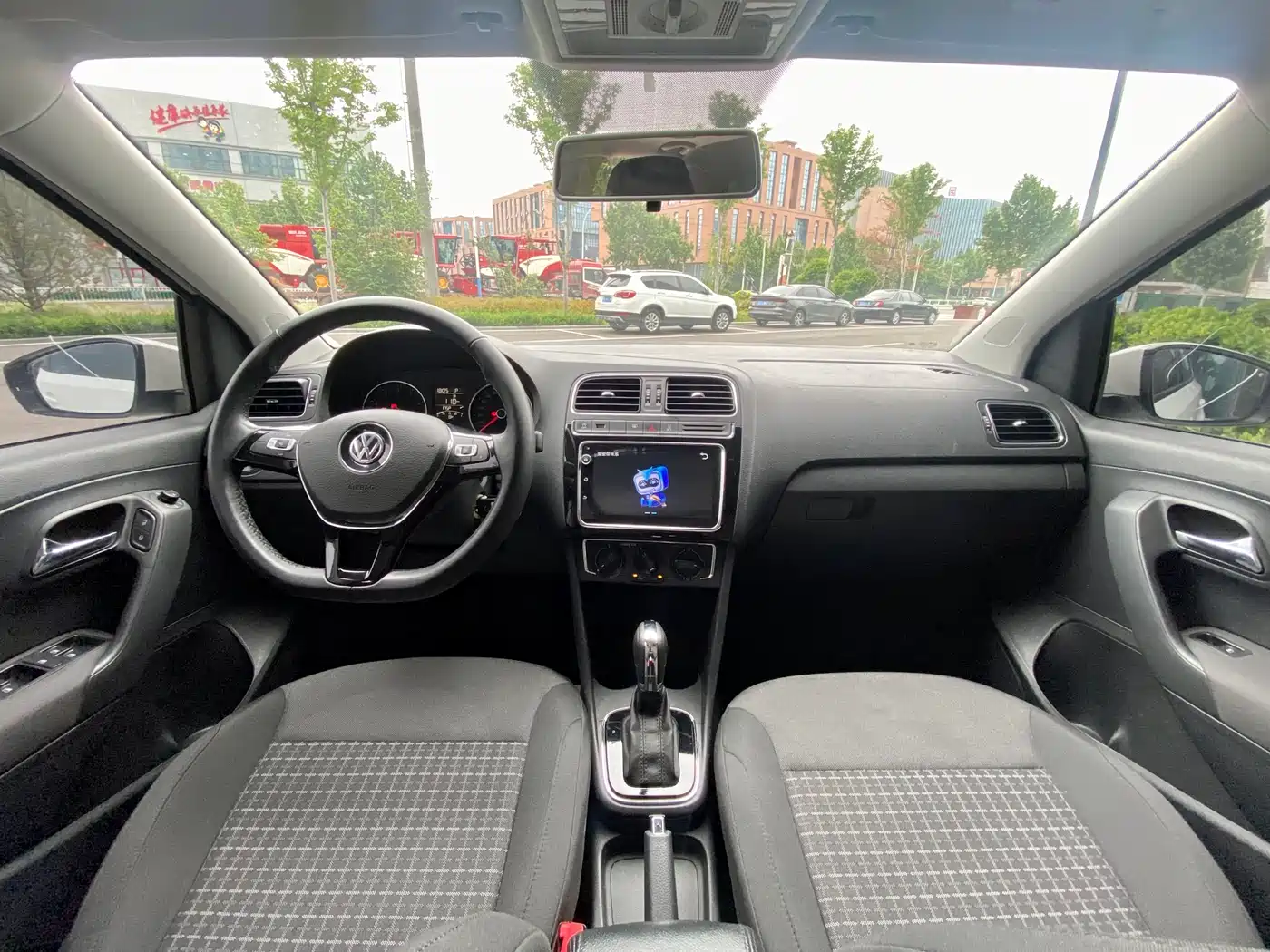 Volkswagen Polo 2018 1.5L Auto Comfort фото 5