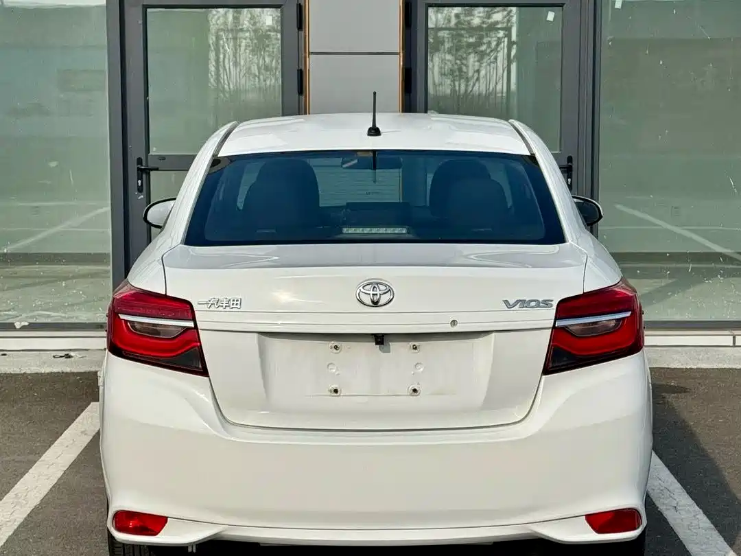 Toyota Vios 2017 1.5L CVT Pioneer фото 14