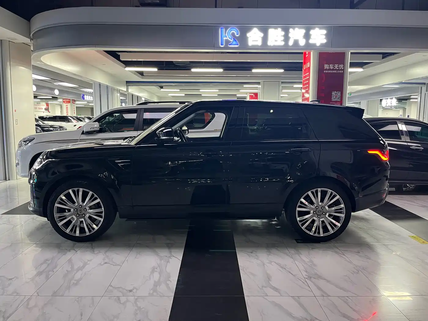 Land Rover Range Rover Sport 2019 3.0 SC V6 Special Edition фото 4