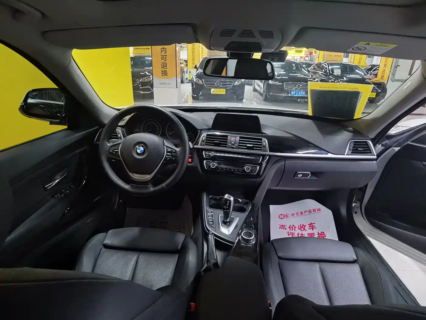 BMW 3 Series GT 2018 320i Fashion фото 6