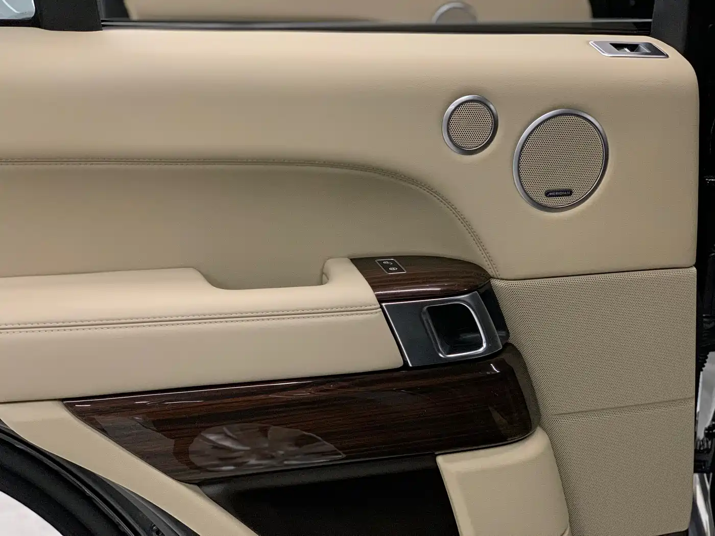 Land Rover Range Rover 2013 5.0 SC V8 AB Ultimate Genesis Edition фото 10