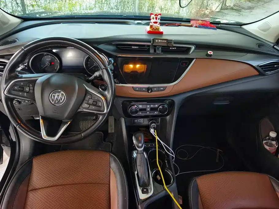 Photo 12 - Buick Encore GX