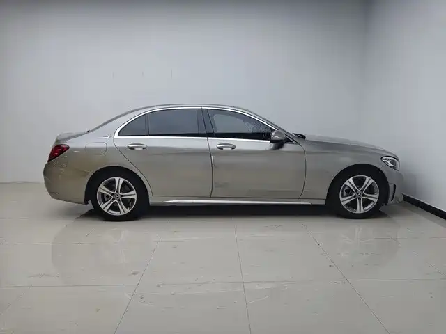 Mercedes-Benz C-Class 2019 C 260 L Sport фото 4