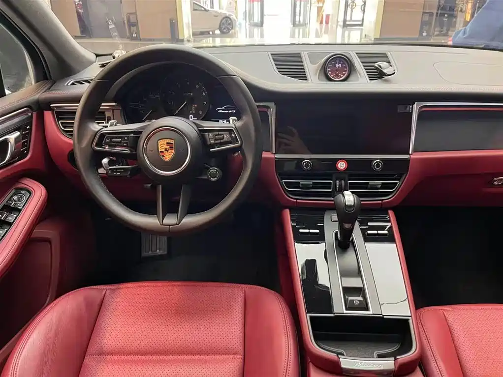Porsche Macan 2023 Macan GTS 2.9T фото 13