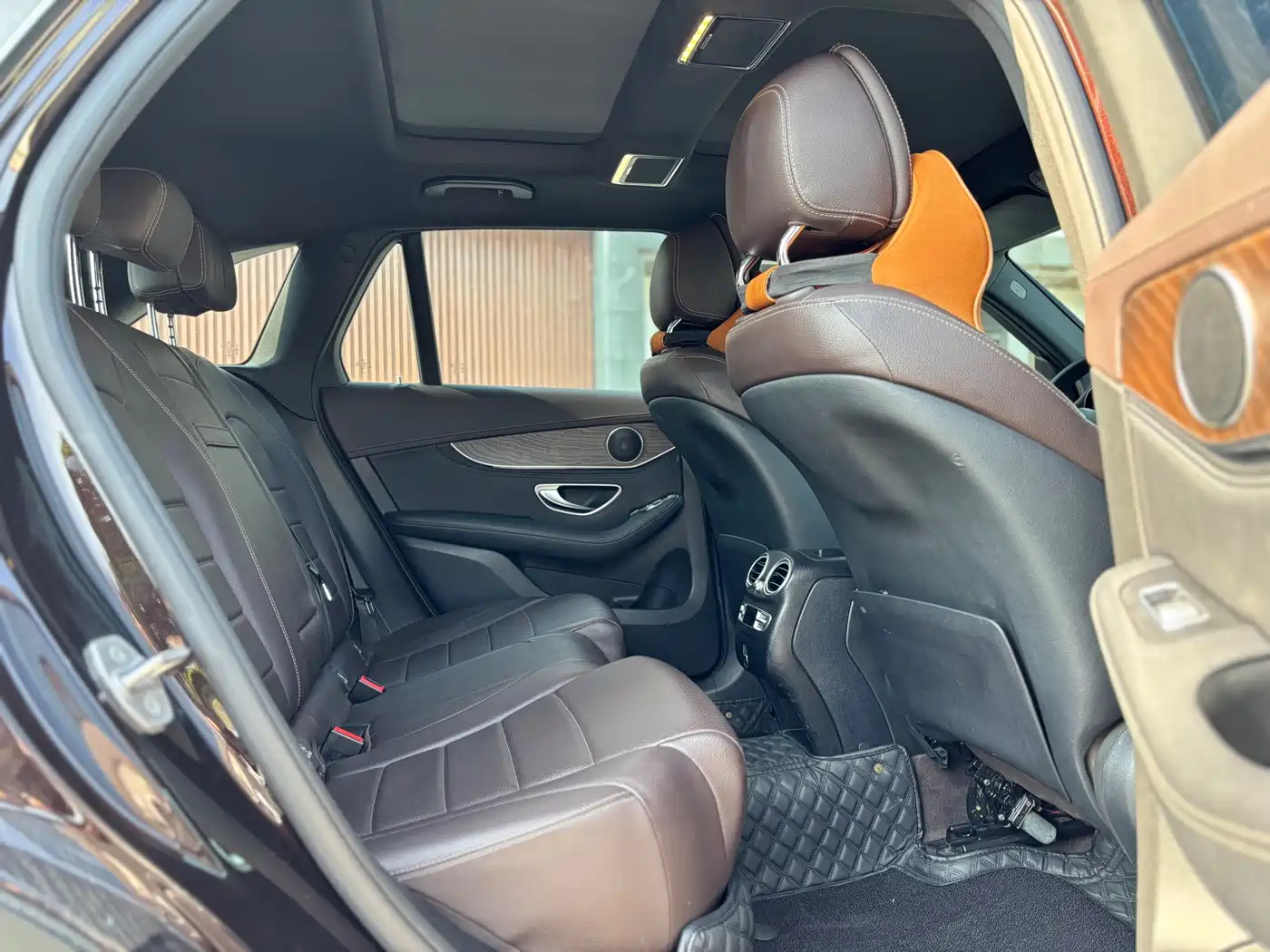 Mercedes-Benz GLC 2020 Facelift GLC 300 L 4MATIC Dynamic фото 16