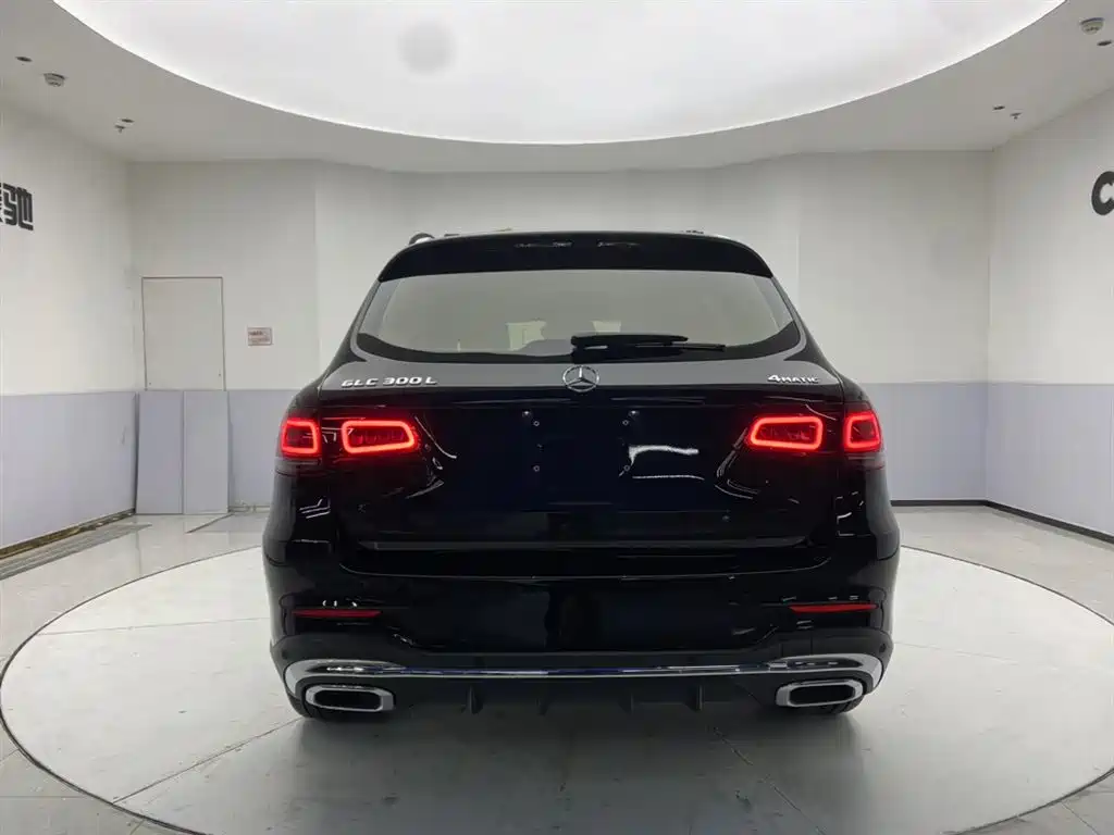 Mercedes-Benz GLC 2022 Facelift GLC 300 L 4MATIC Dynamic Collector's Edition фото 6