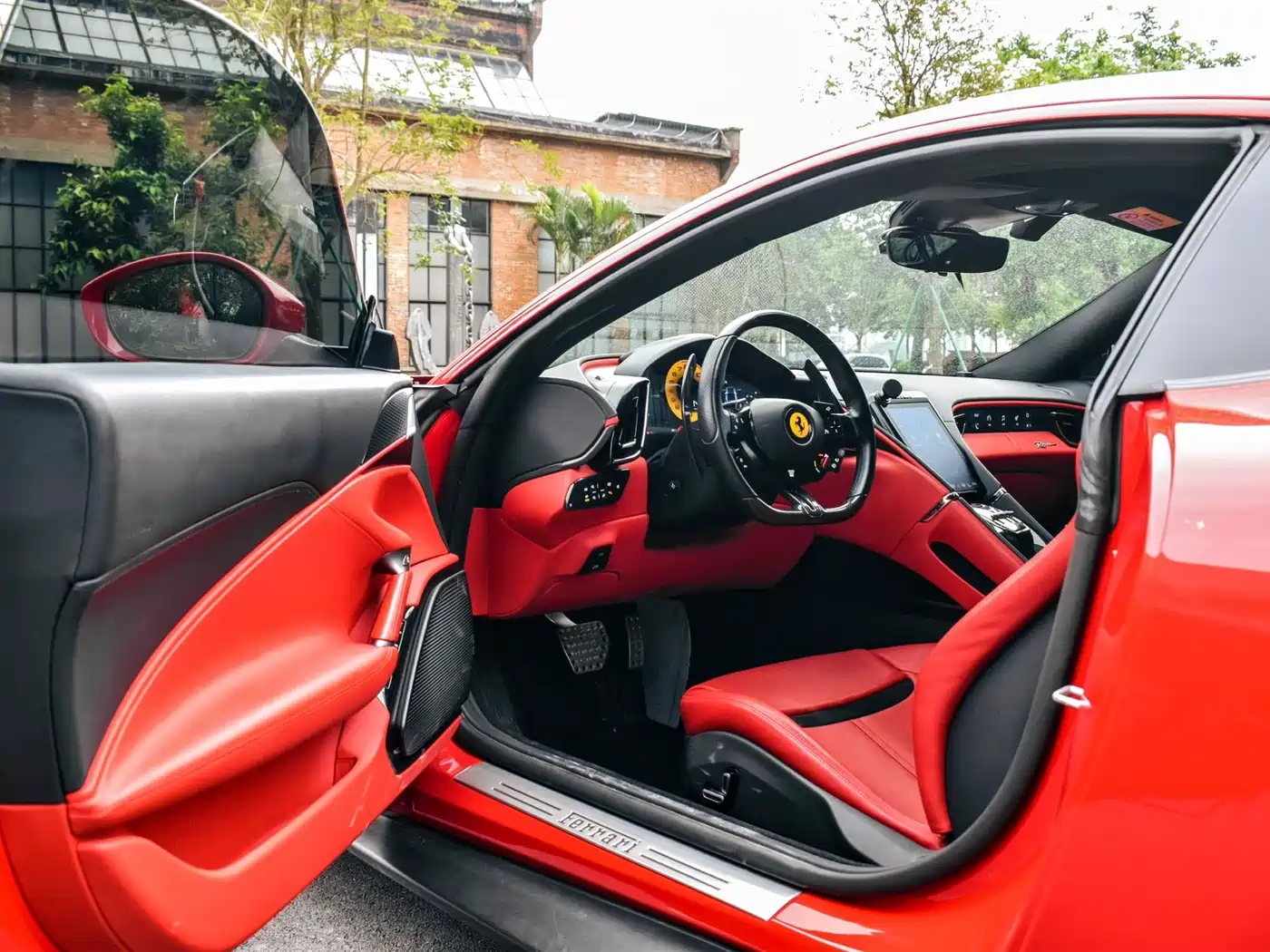 FERRARI ROMA