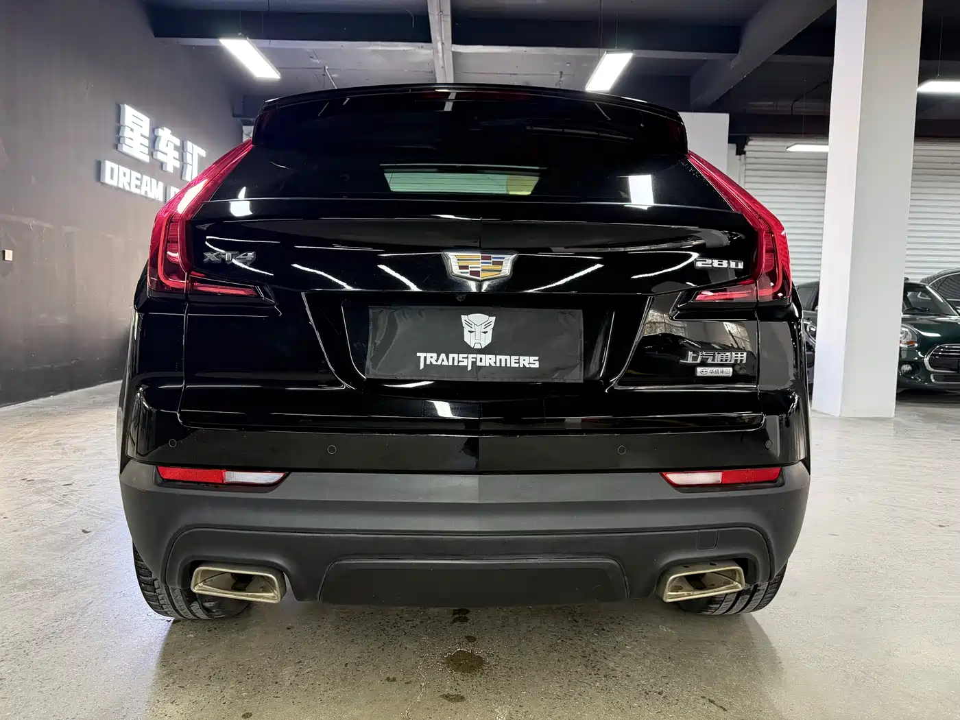 CADILLAC XT4